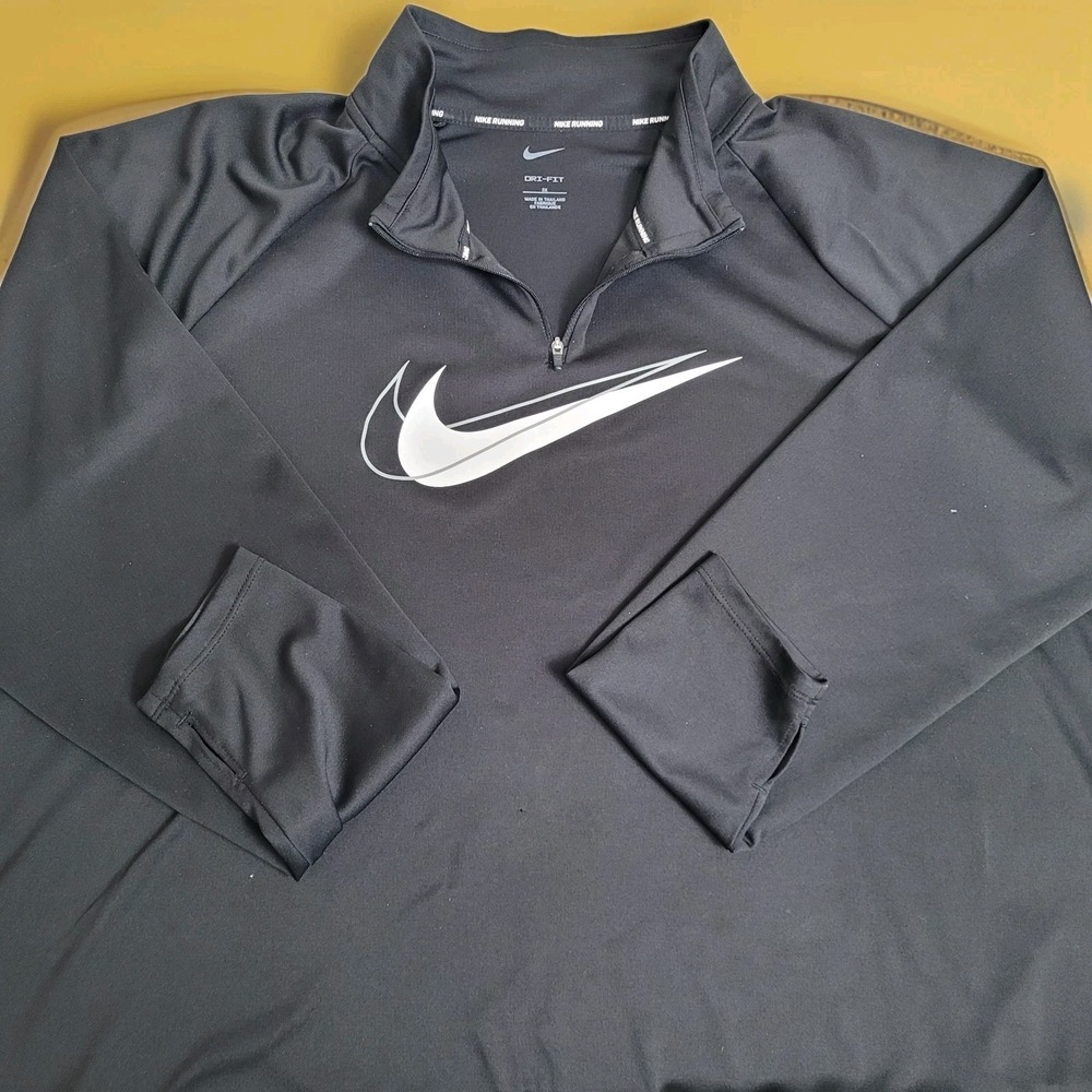 Nike Dri-FIT Swoosh Run Women's Black 1/4-Zip Black Running Midlayer